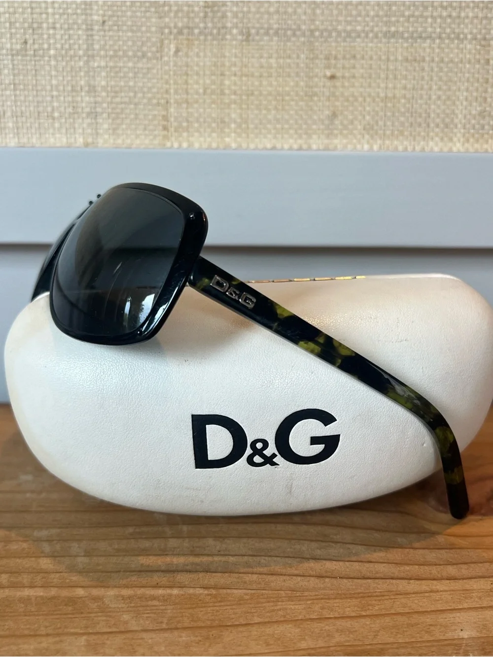 D&G Black and Gold Aviator Sunglasses Accent